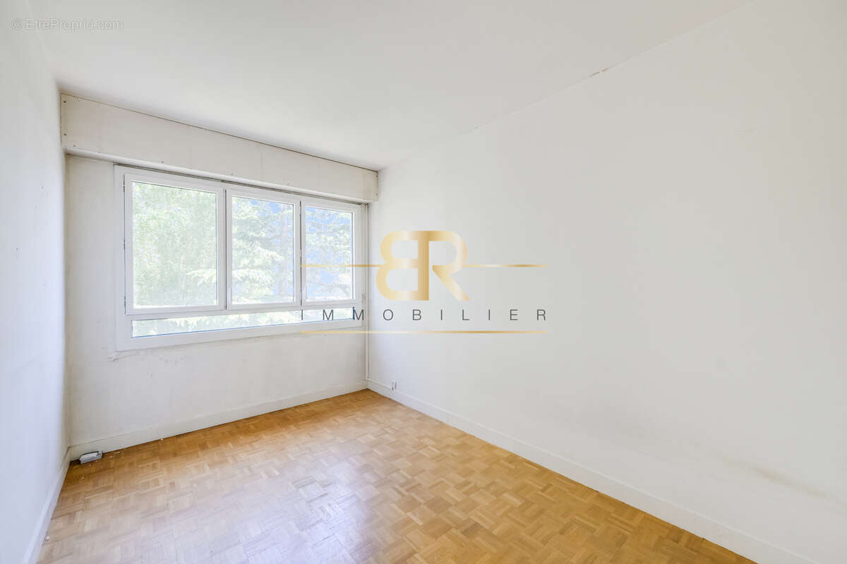 Appartement traversant de 3 pièces avec balcon, ascenseur et parking - photo 10