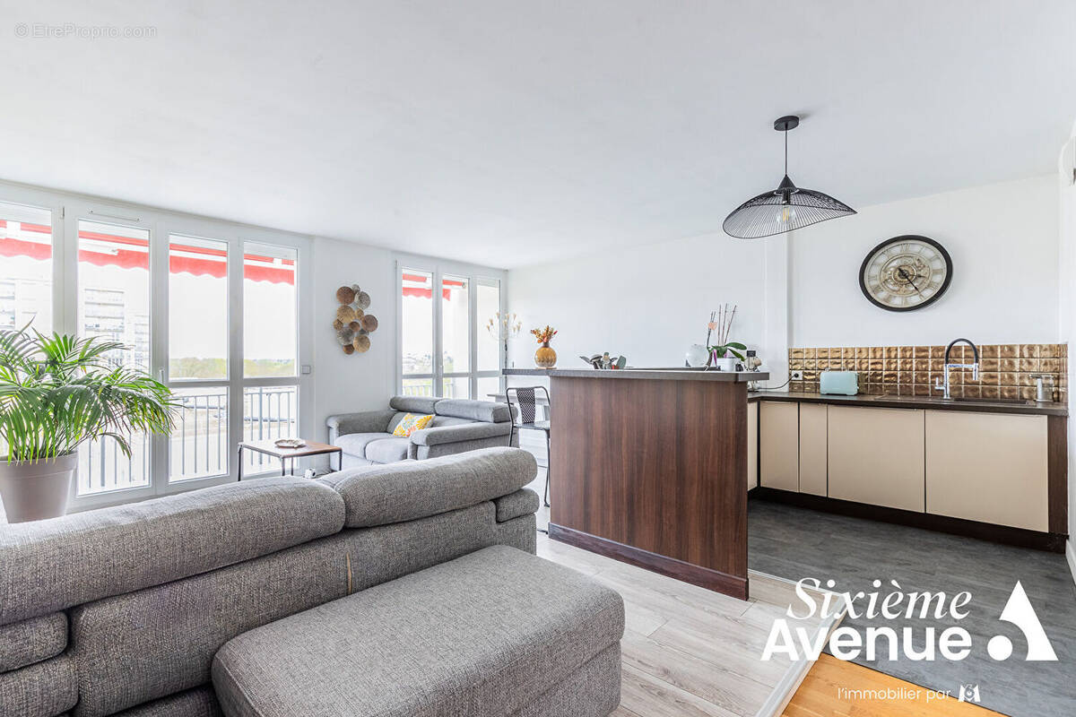 Appartement à CHILLY-MAZARIN