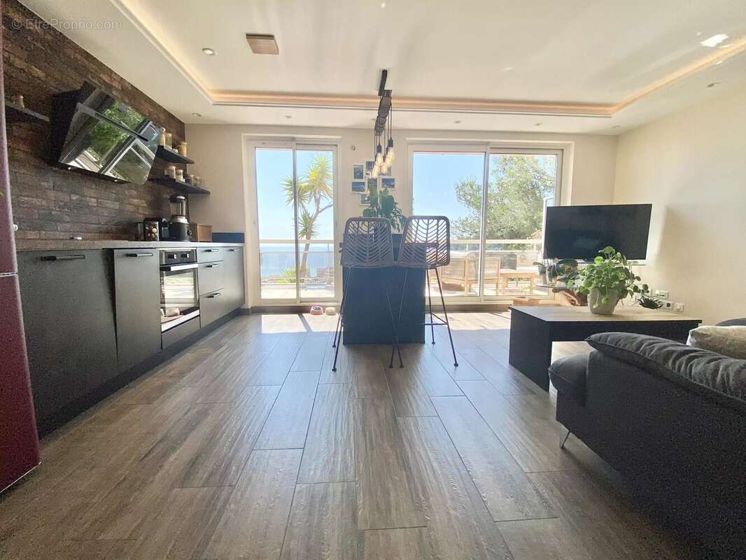 Appartement à ROQUEBRUNE-CAP-MARTIN