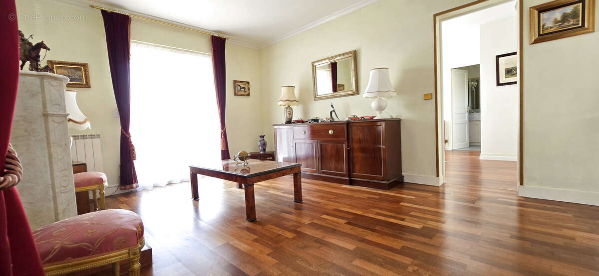 Maison à PONT-L'EVEQUE