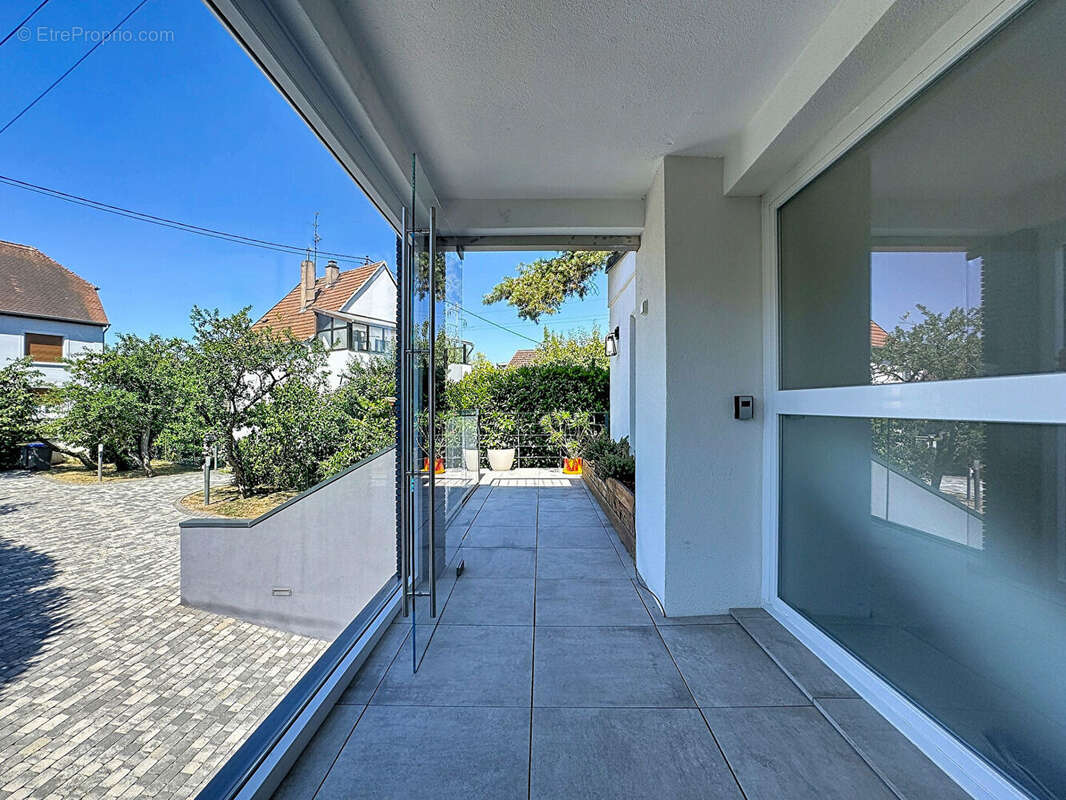 Nouveauté ORIGAMI en EXCLUSIVITÉ à LINGOLSHEIM - Maison d'architecte de standing - photo 25