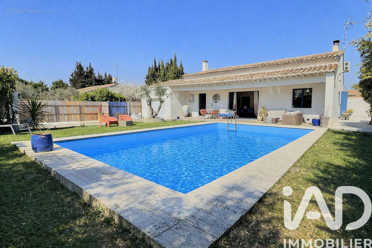 Photo 2 - Maison à MOURIES