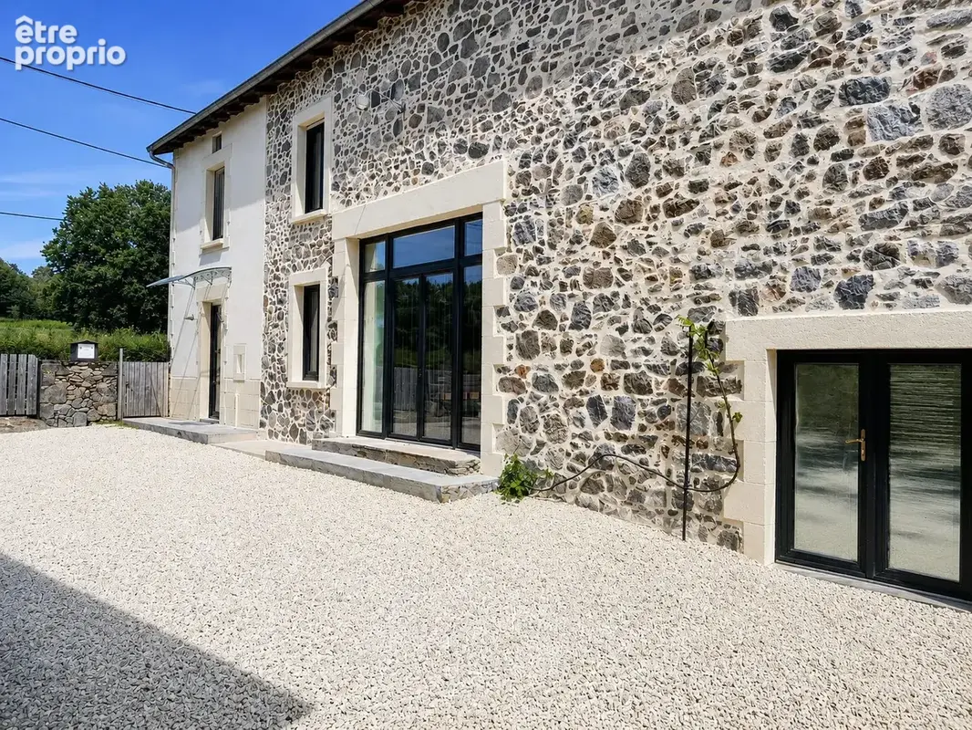 Maison à BUSSEROLLES