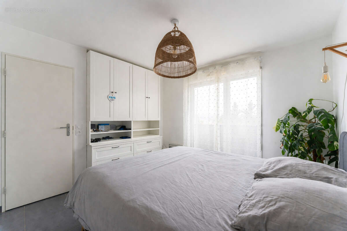 Appartement à MARSEILLE-12E