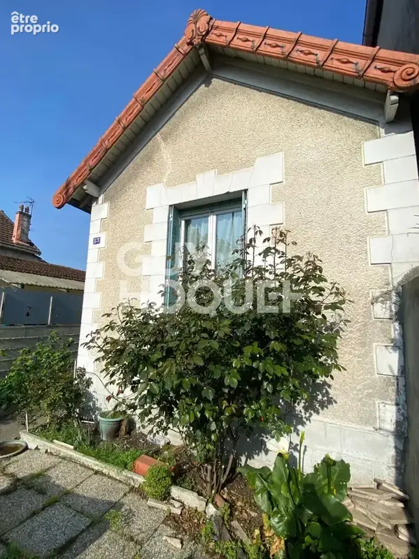 Photo Maison à Stains au prix de 129 000€