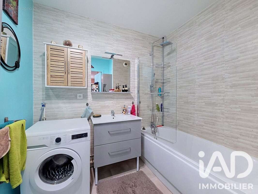 Photo 6 - Appartement à PETIT-COURONNE