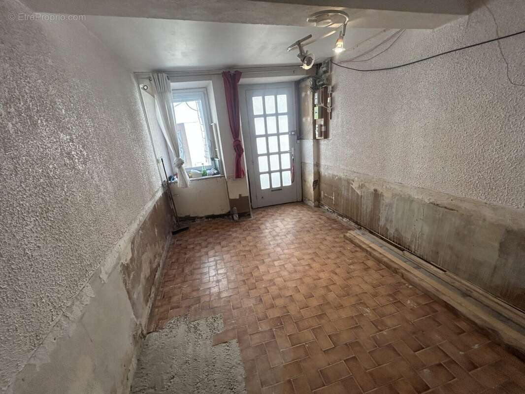 Maison à COUIZA