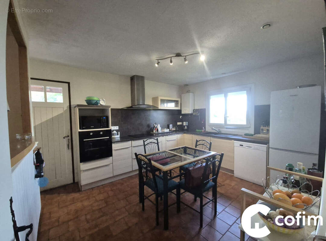 Maison à NAY