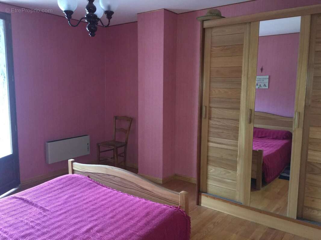 Maison à AYGUATEBIA-TALAU