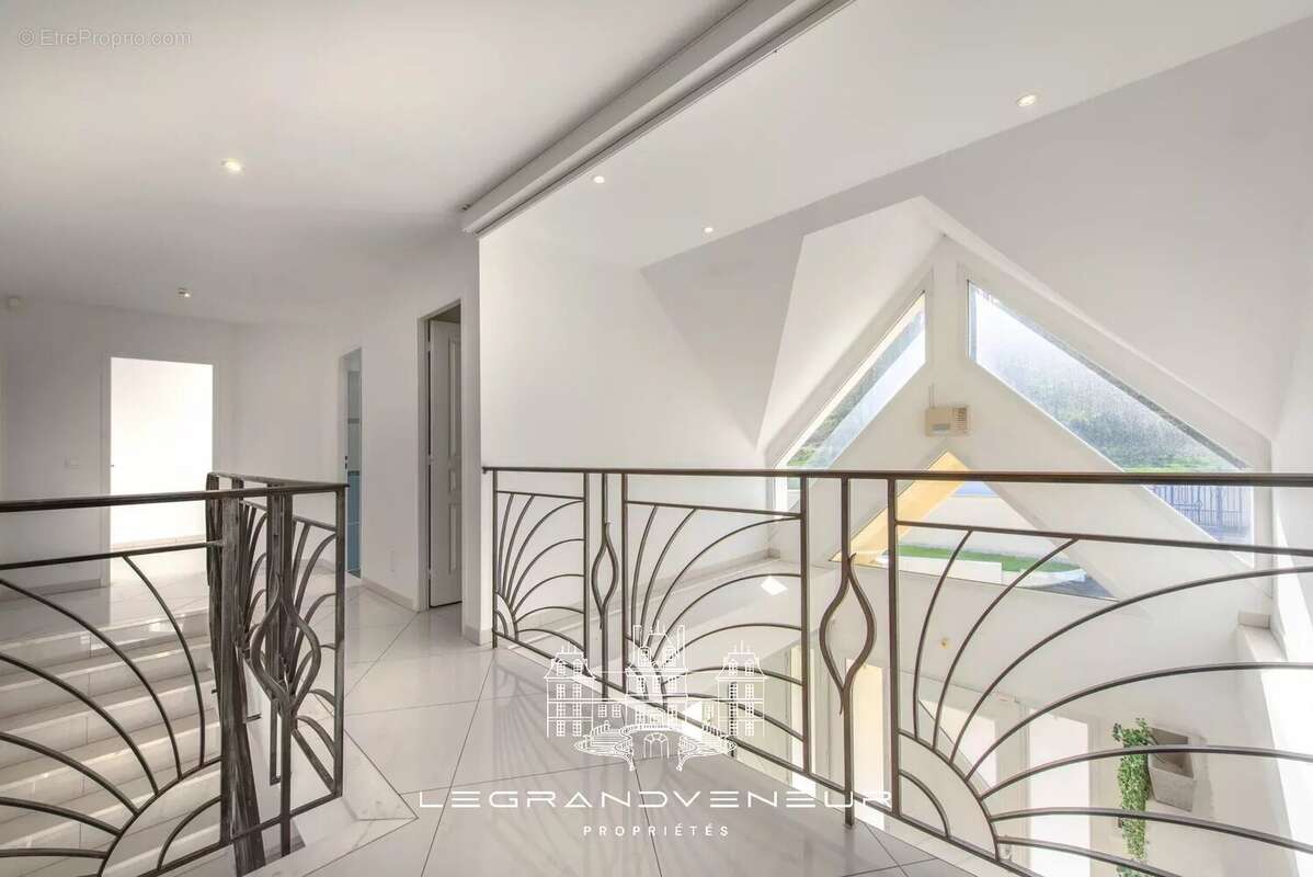 Maison à FONTAINEBLEAU