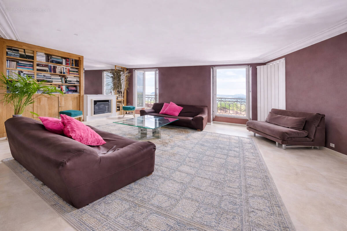 Appartement à NOGENT-SUR-MARNE