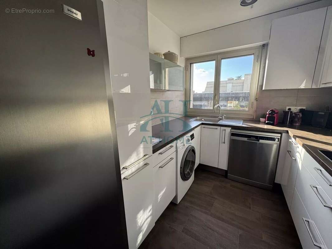 Appartement à PARIS-10E