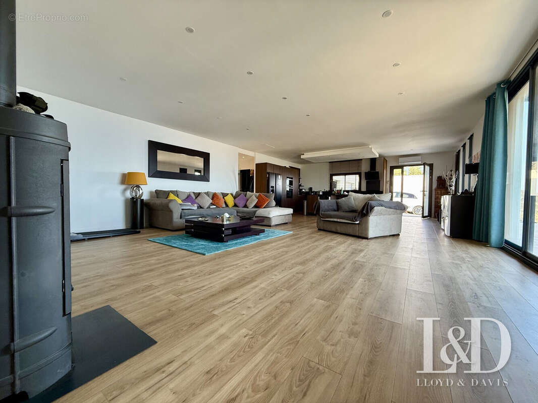 Maison à SAN-MARTINO-DI-LOTA