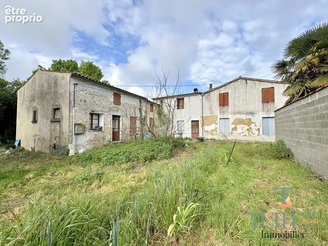 Maison 8 pièces 240 m² · à Arvert · 240 m² · 199 900 €
