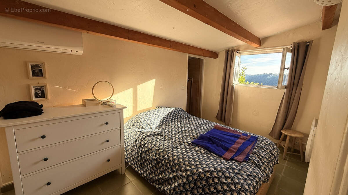 Maison à SAINT-JEANNET