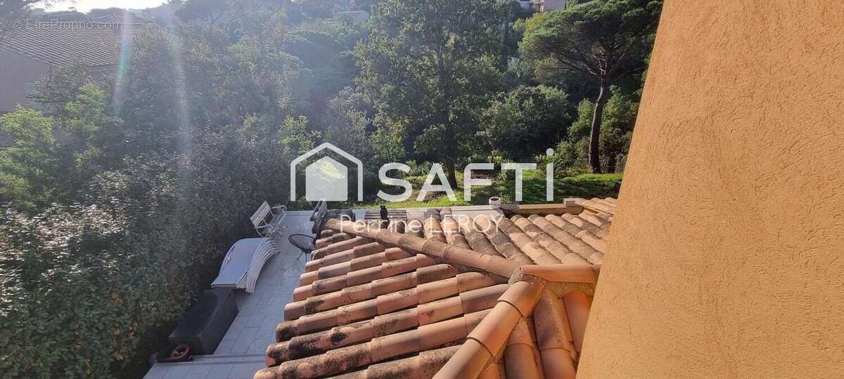 Photo 5 - Maison à ROQUEBRUNE-SUR-ARGENS