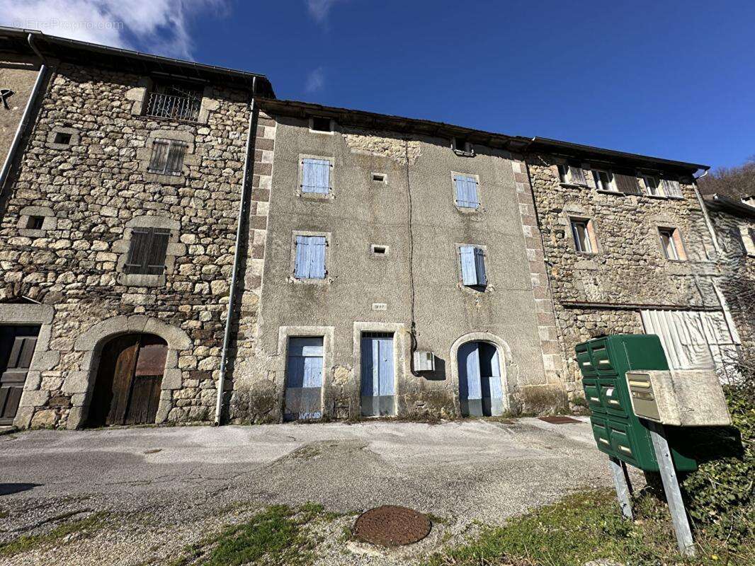 Maison  de village 4 pièces avec combles aménageables - photo 4