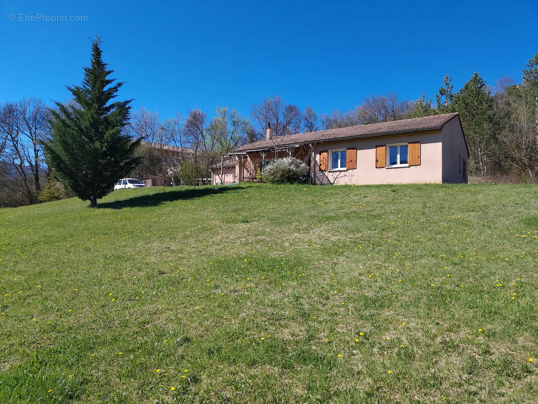 Maison à MONTLAUR-EN-DIOIS