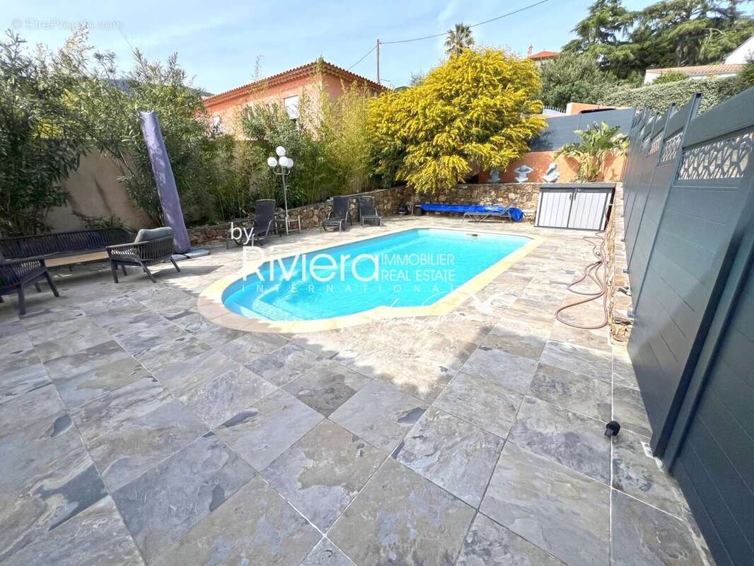 Maison à CAVALAIRE-SUR-MER