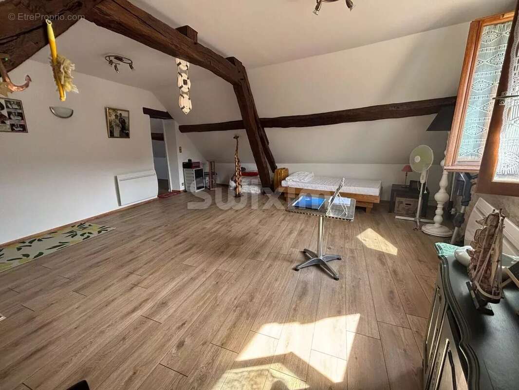 Appartement à L&#039;ISLE-SUR-SEREIN