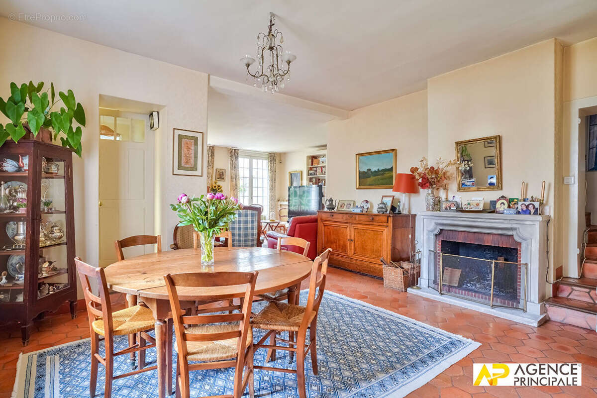 Maison à MAISONS-LAFFITTE