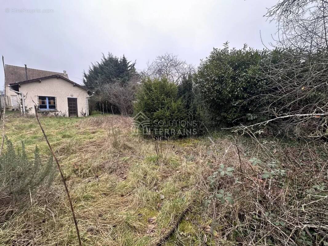 Terrain à CONFLANS-SAINTE-HONORINE