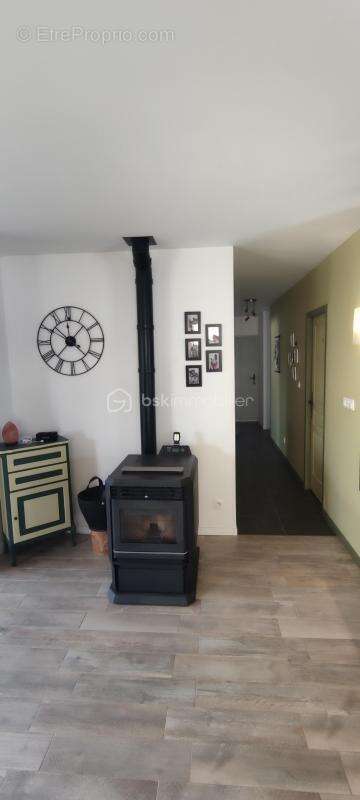 Maison à LACROIX-FALGARDE