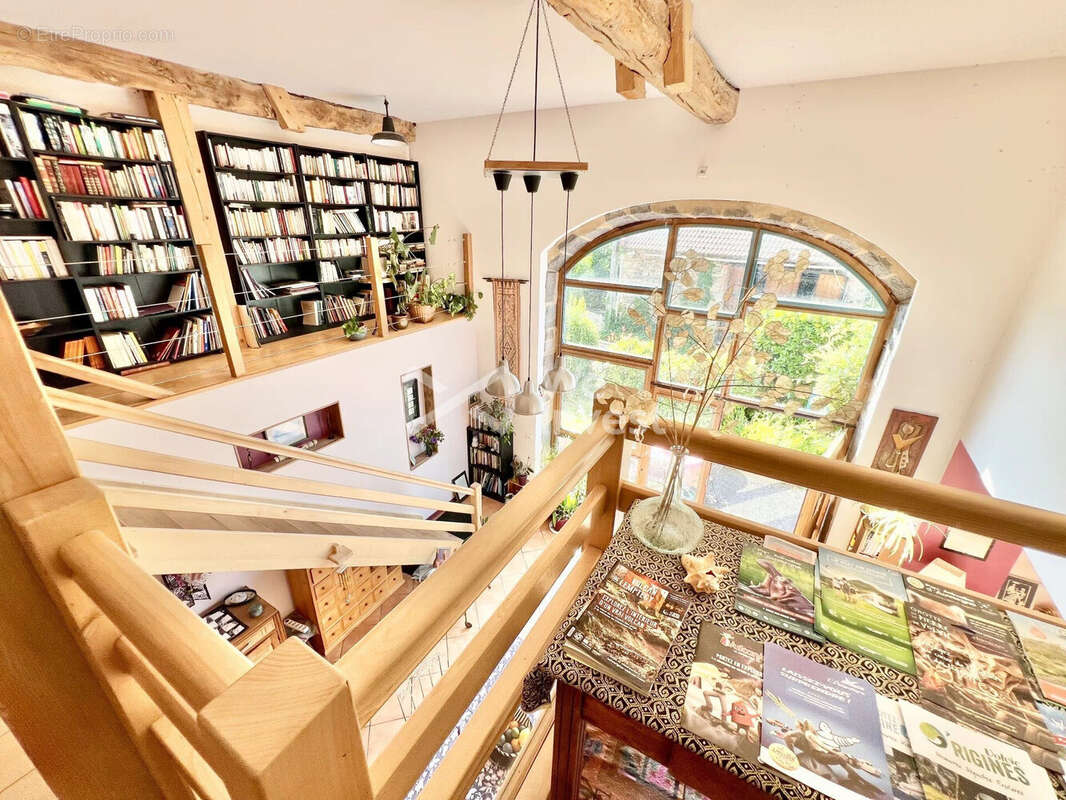 Maison 243 m² à Combronde  - photo 6