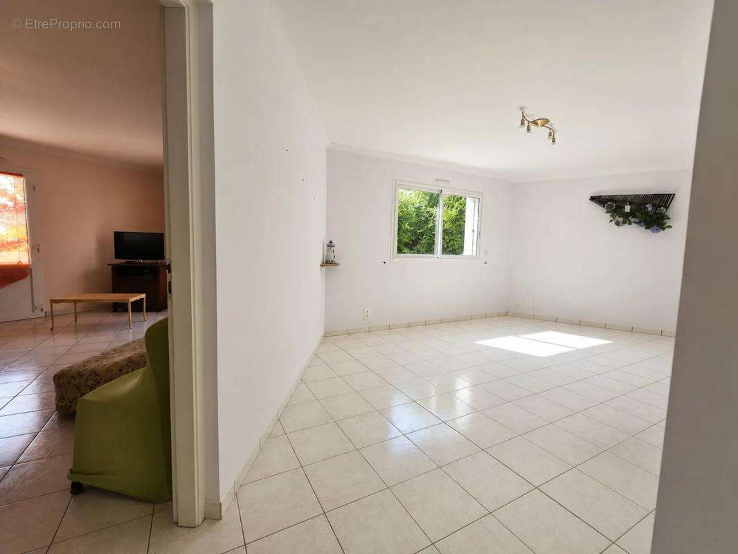 Maison de 6 pièces de 132 m² à Le Temple-sur-Lot - photo 11