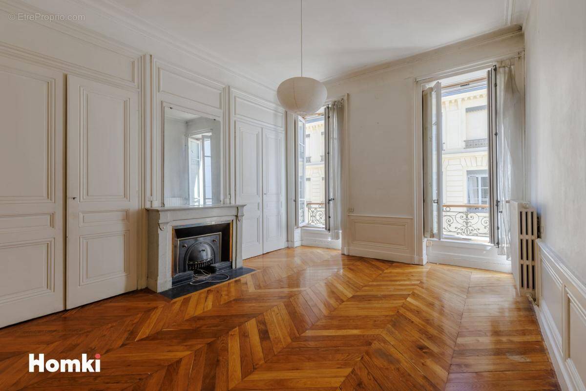 Appartement à LYON-6E