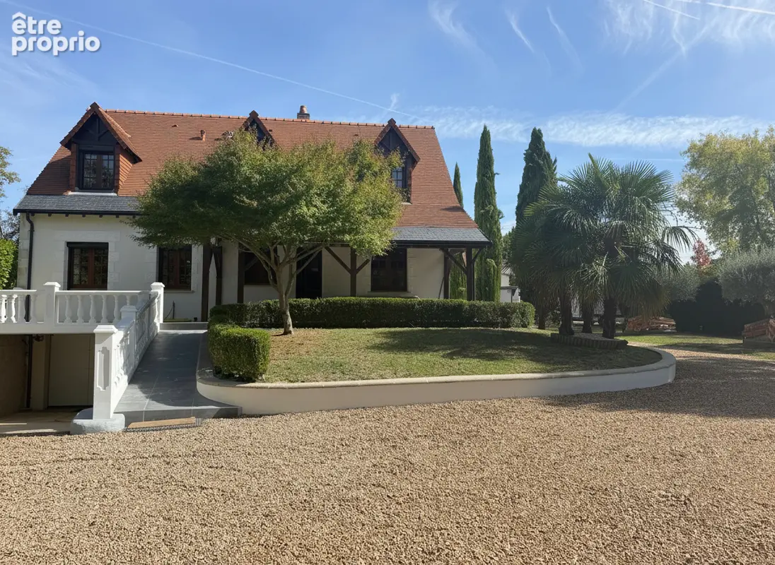 Photo Maison à Ballan-Mire au prix de 553 000€