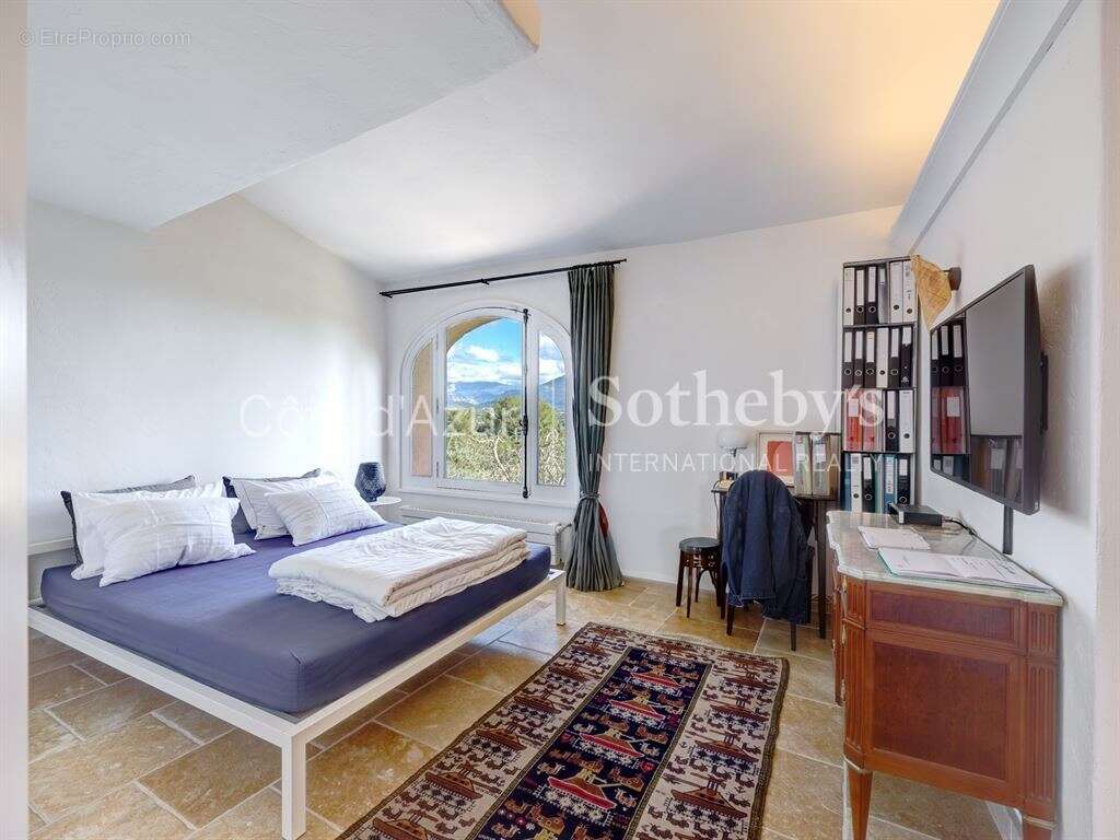 Maison à MOUANS-SARTOUX