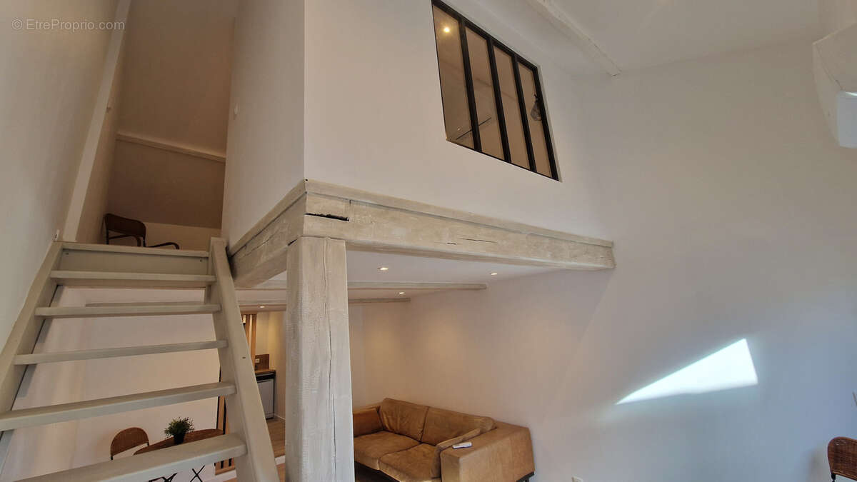 Appartement à SAINT-RAPHAEL