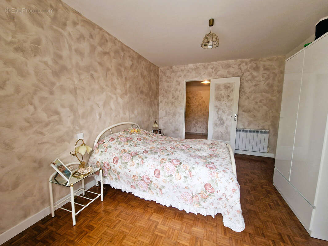 Turenne Maison en pierre rénovée - photo 15