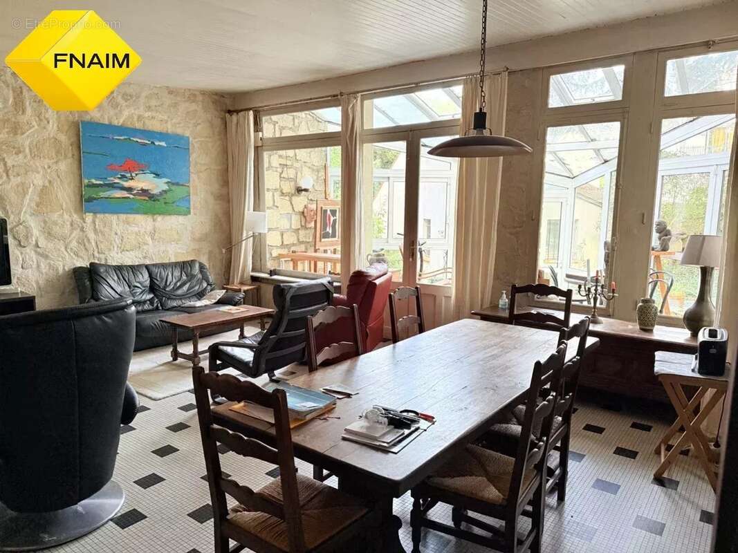 Maison à SAULX-LES-CHARTREUX