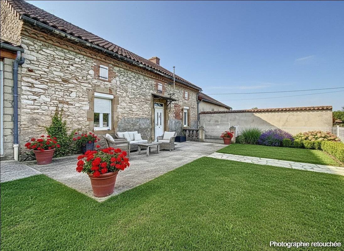 Maison à SAINT-BENOIT-DE-CARMAUX
