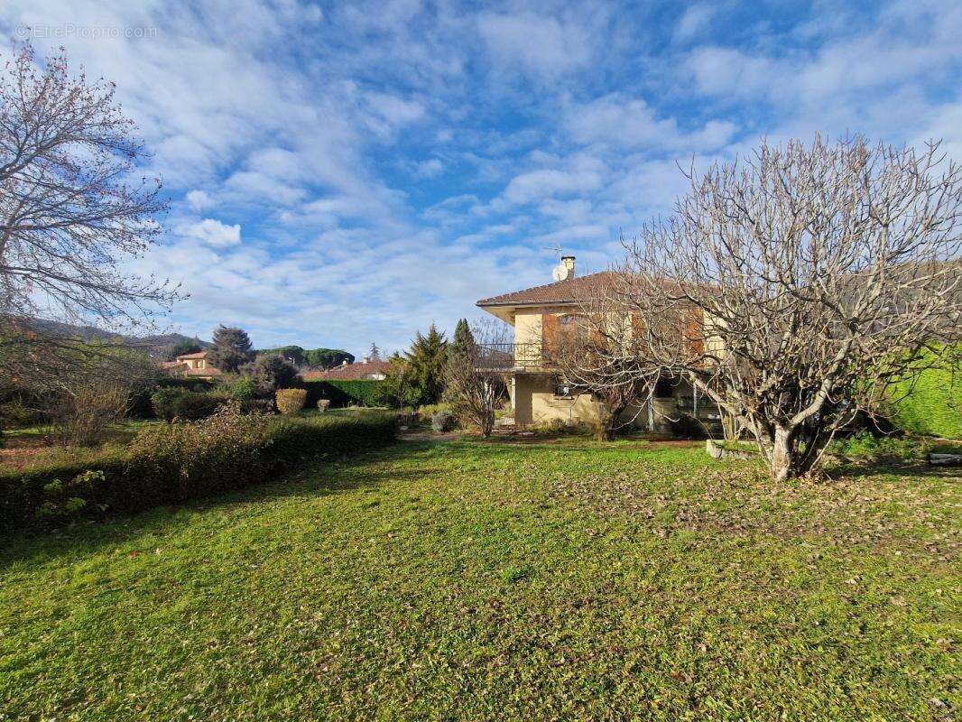 Maison à MONTGAILLARD