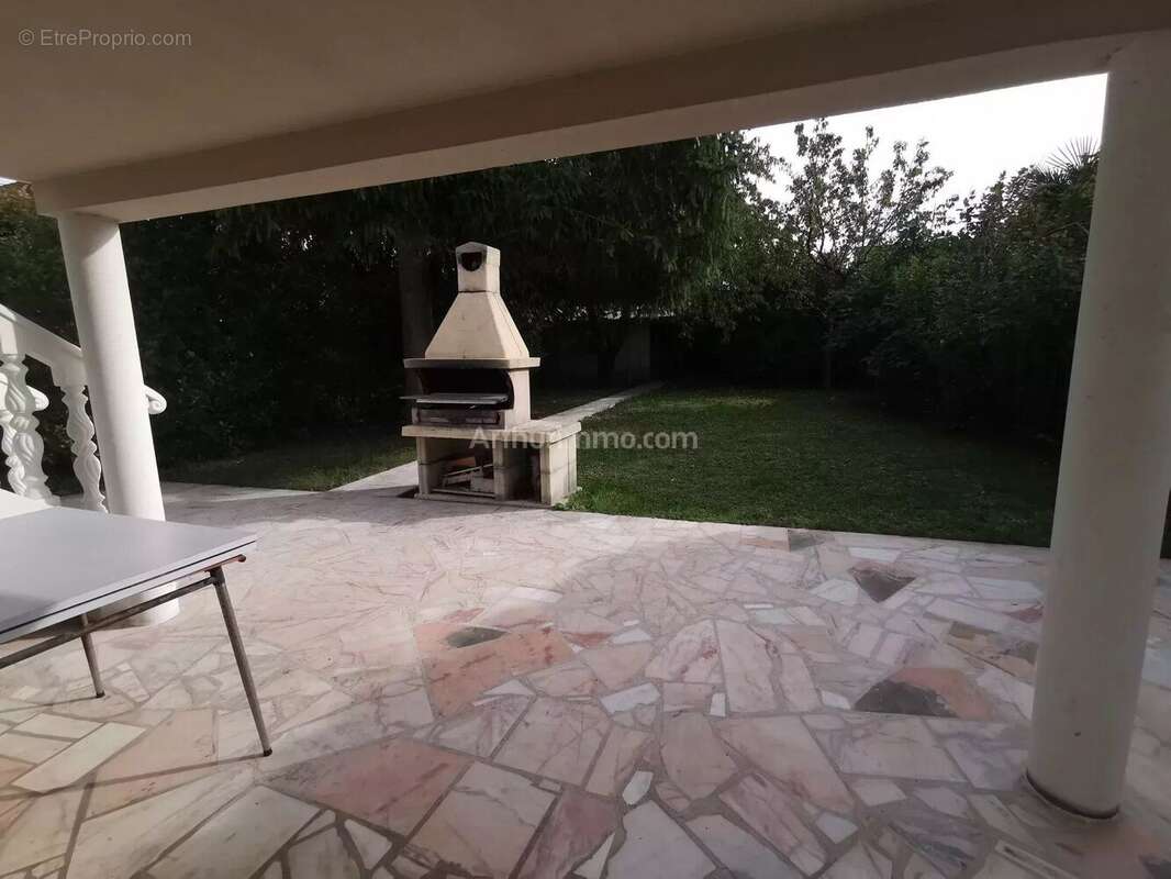 Maison à CHAMPS-SUR-MARNE