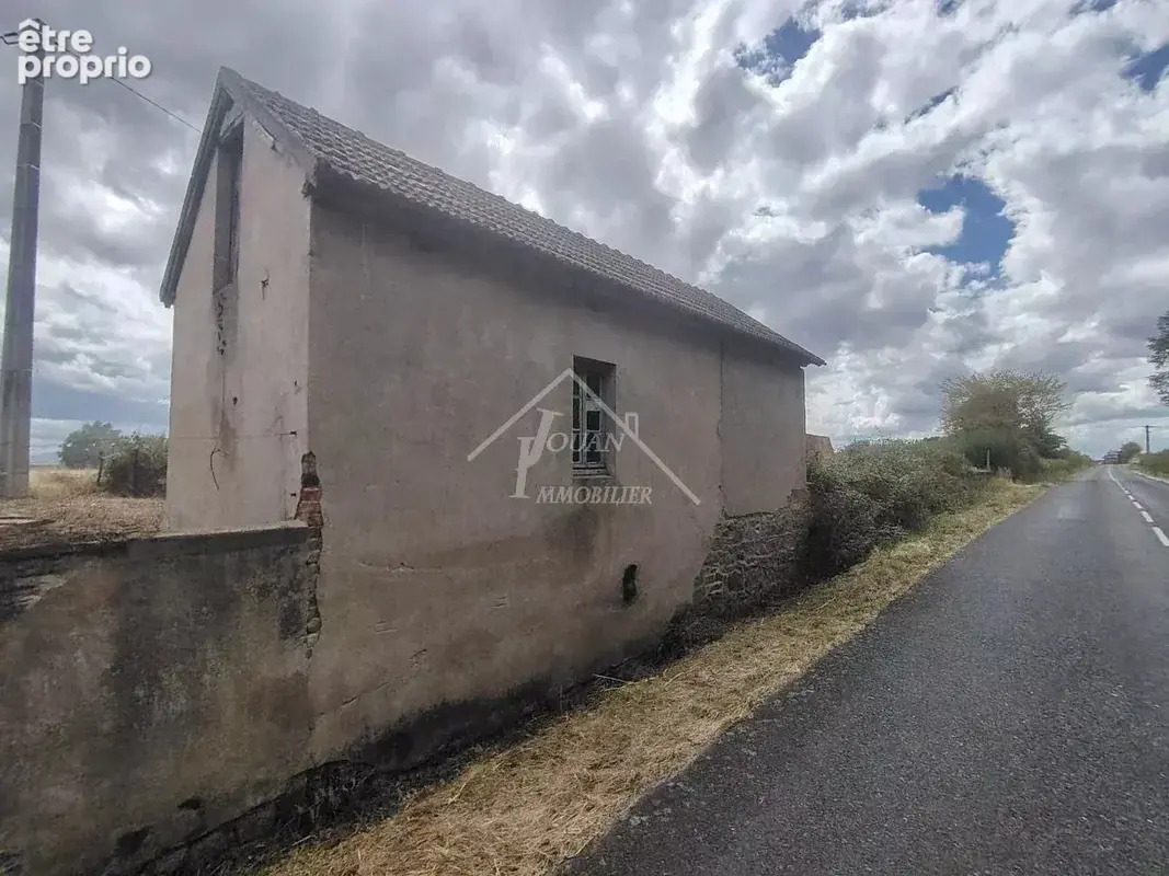 Petite maison à rénover au Donjon - photo 5