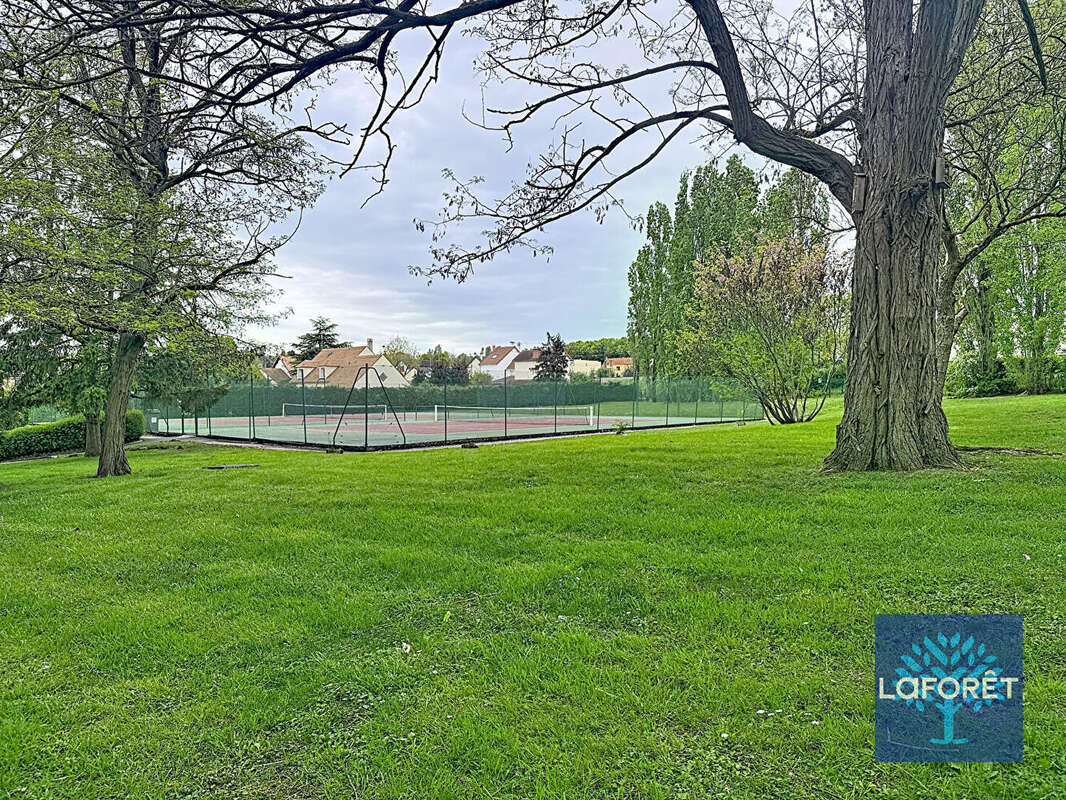 Appartement à CHILLY-MAZARIN