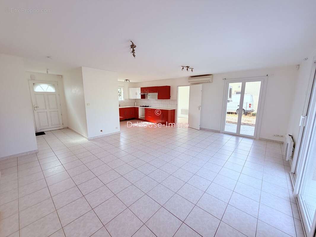 Maison 93 m² à Vertheuil  - photo 3