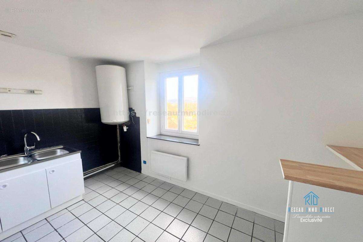 Appartement à CHABONS