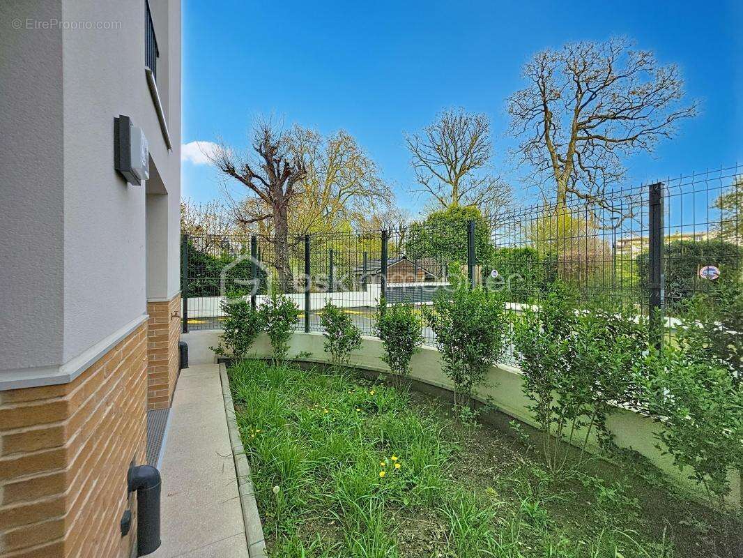 Appartement à COMBS-LA-VILLE