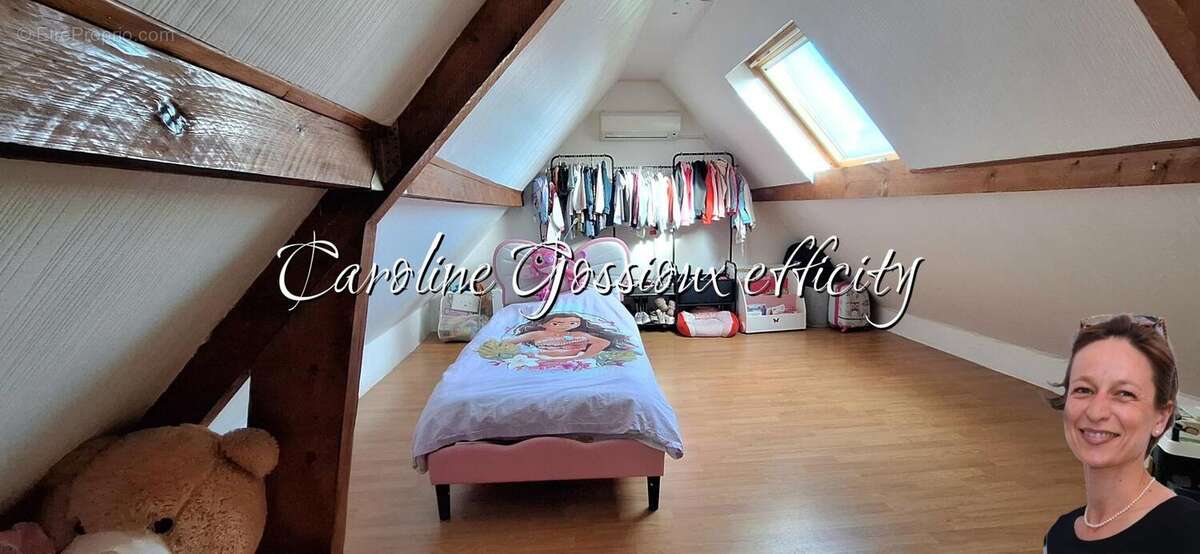 Maison à POINCY