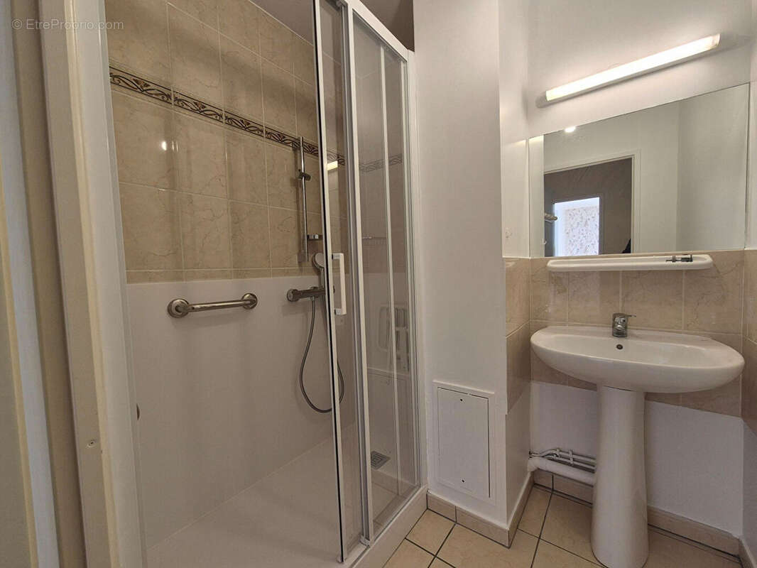 Appartement à SAINTE-GENEVIEVE-DES-BOIS