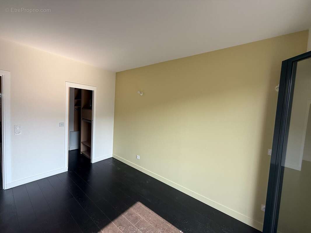 Appartement 77 m² à Cachan  - photo 7