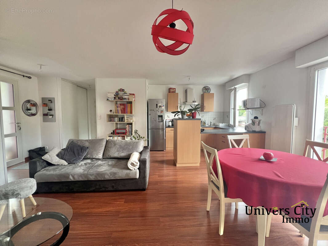 Appartement à REZE