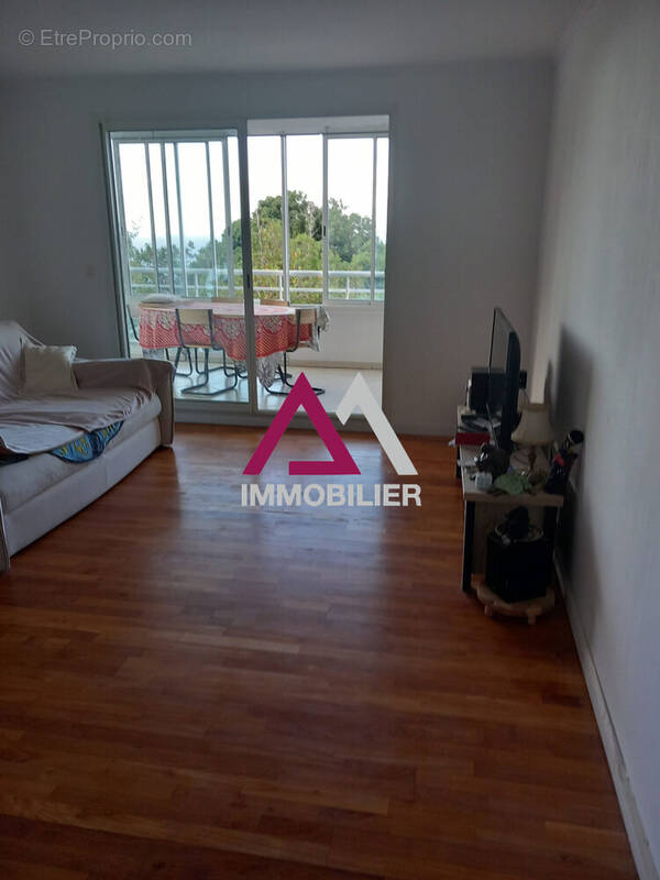 Appartement à SAINT-DENIS