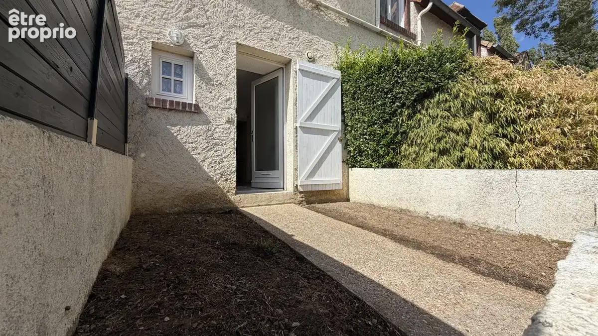 Appartement à THOIRY