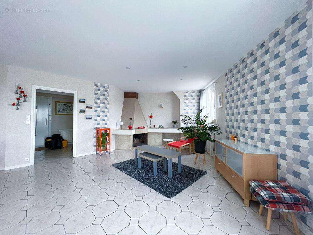 Appartement à SOTTEVILLE-LES-ROUEN